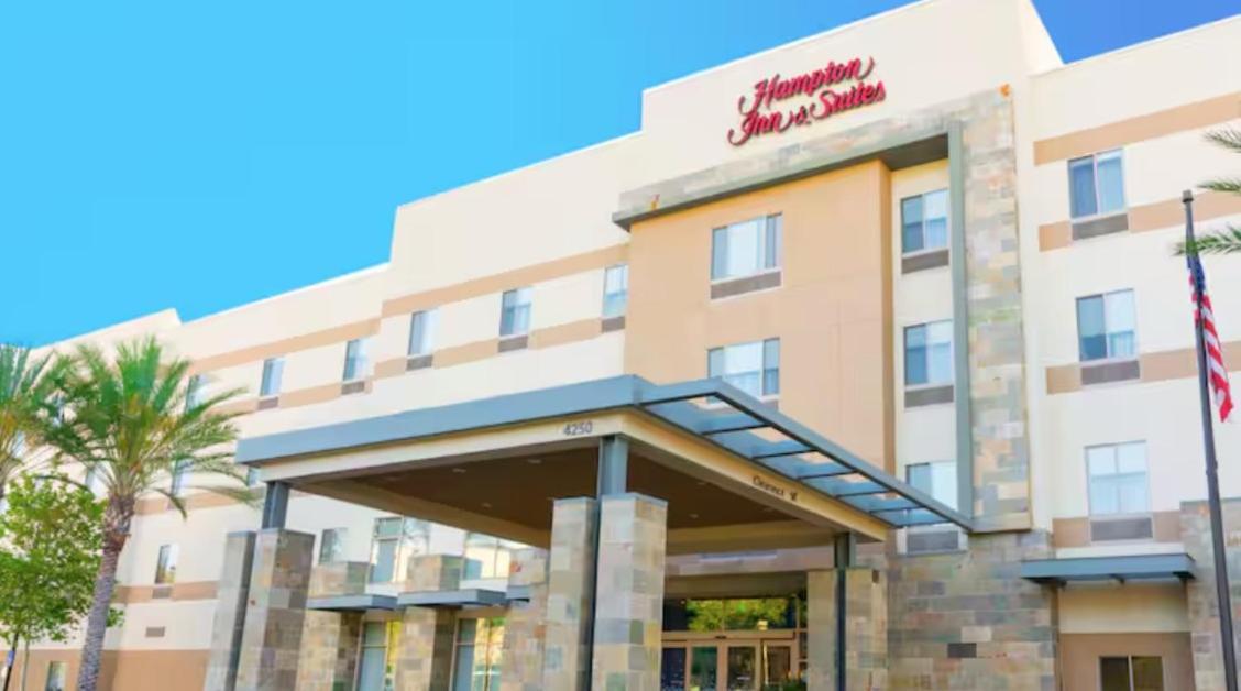 Hampton Inn & Suites Corona, Ca Exterior foto
